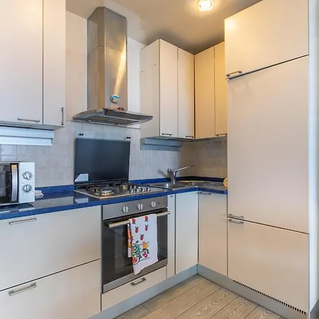 דירה Casa Rattana Apartment With Panoramic Terrace & Sea View - Happy Rentals סנרמו