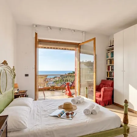 דירה Casa Rattana Apartment With Panoramic Terrace & Sea View - Happy Rentals *