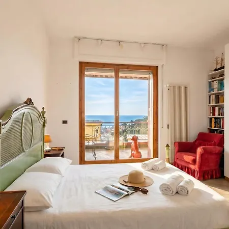 Casa Rattana Apartment With Panoramic Terrace & Sea View - Happy Rentals