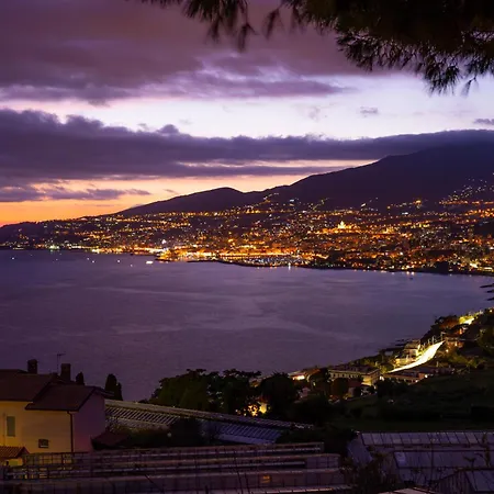 Casa Rattana Apartment With Panoramic Terrace & Sea View - Happy Rentals * Sanremo